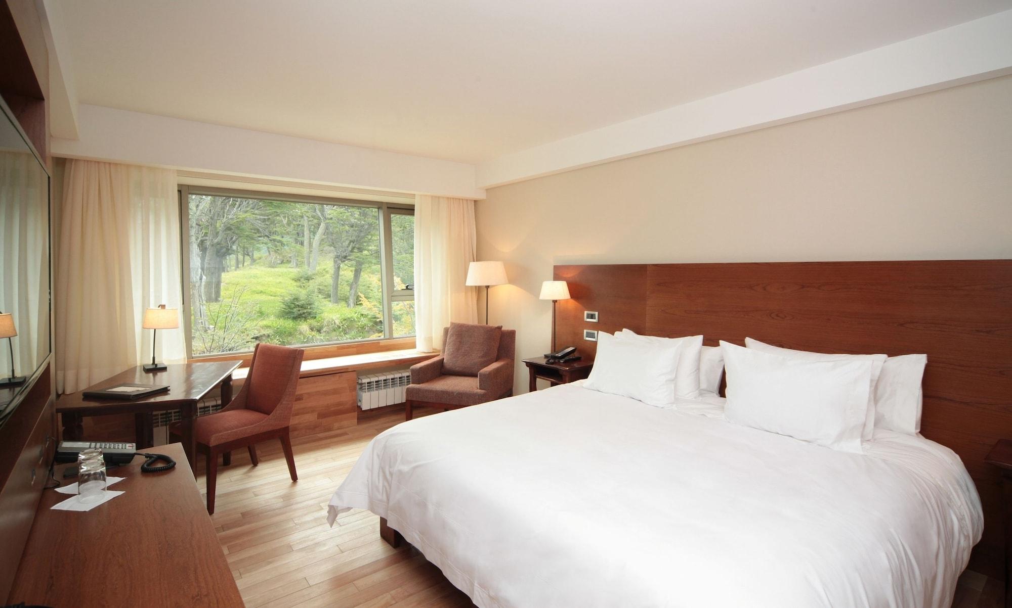 Arakur Ushuaia Resort & Spa Exteriér fotografie A room at the hotel